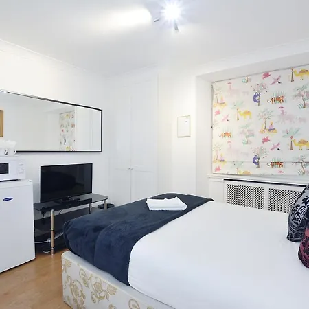 Hyde Park Gate Rooms